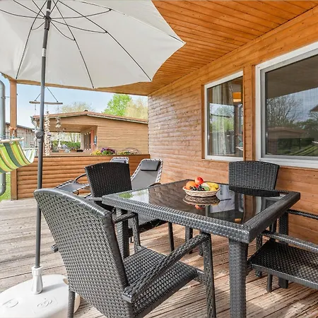 Holiday home Moewenort 1 Lutow